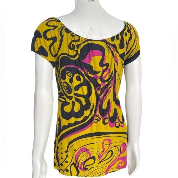 Manuheali’i Short Sleeve Blouse - XS - Gently Used, great condition - Picture 2 of 9